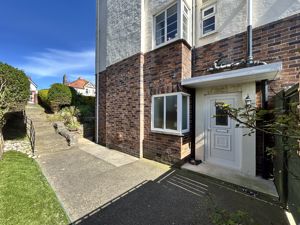 Photo 25- click for photo gallery